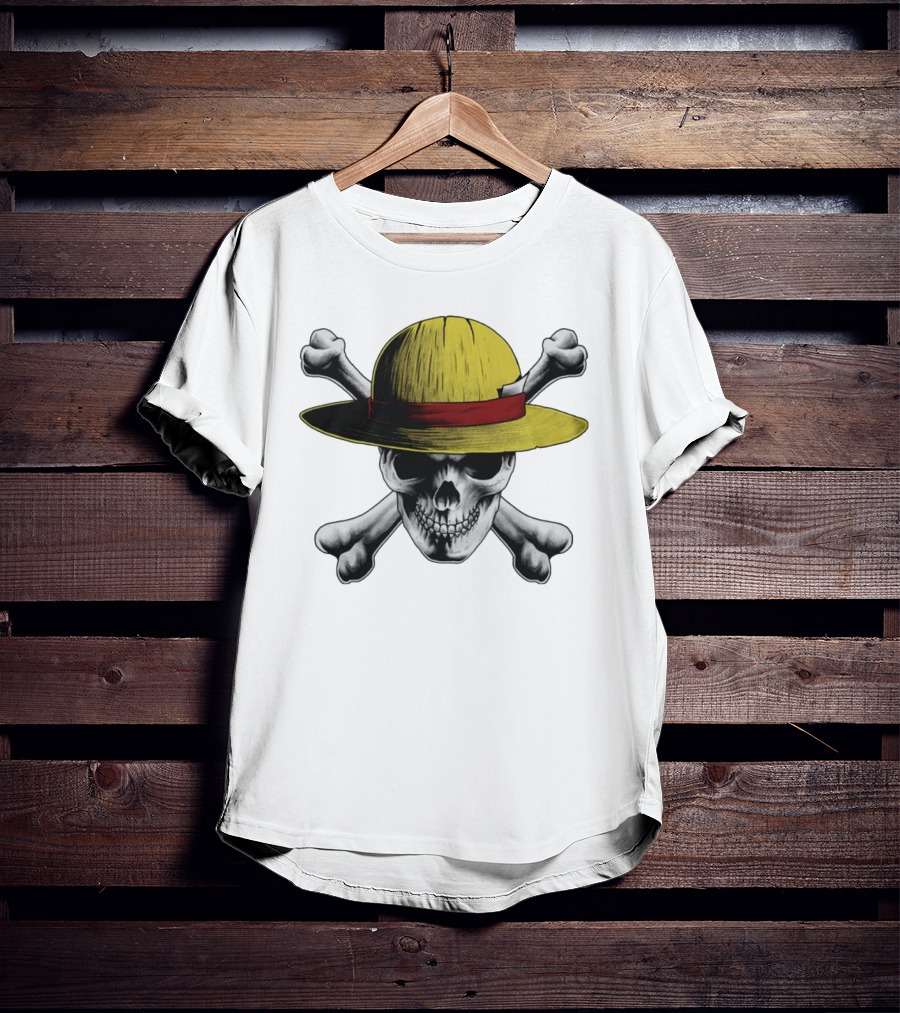 Straw Hat Jolly Roger Pirate Skull And Crossbones T-Shirt