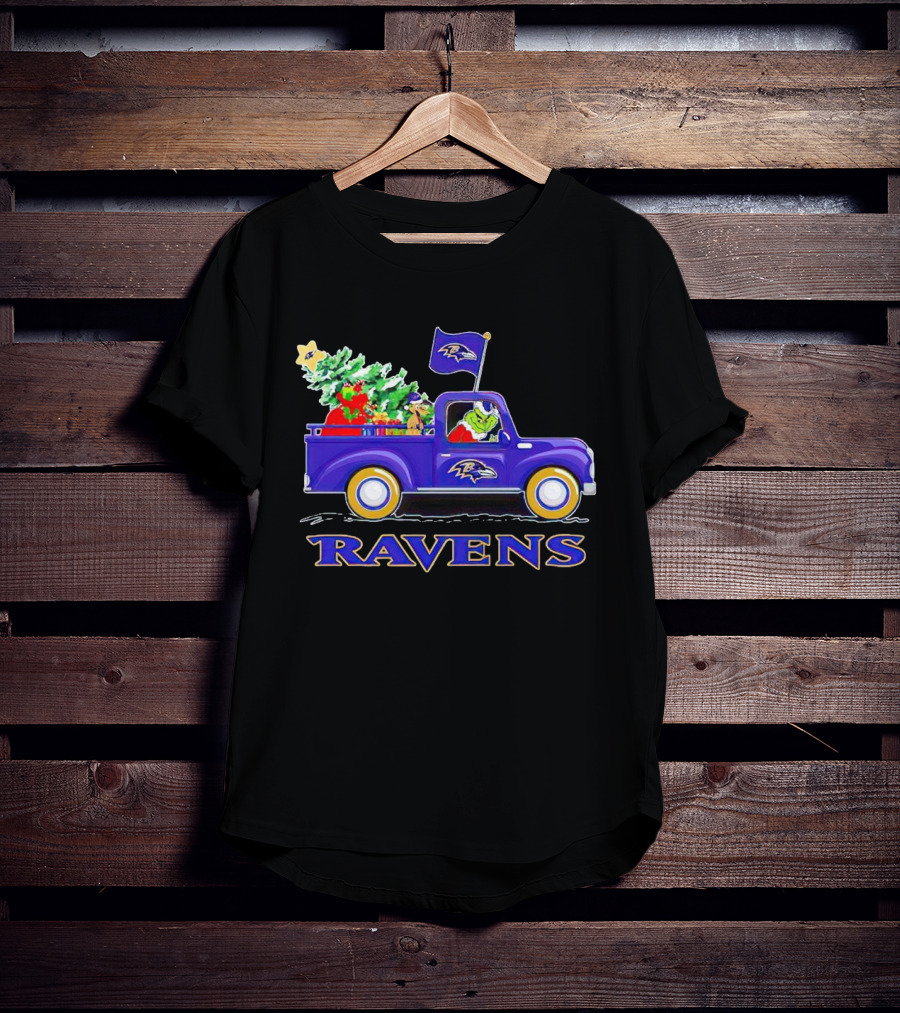Grinch Driving Baltimore Ravens Christmas Truck T-Shirt