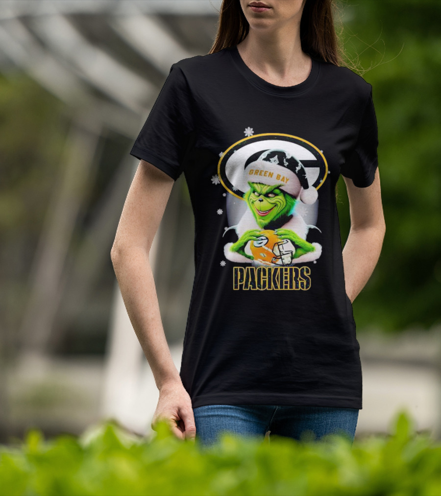 Green Bay Packers Grinch Christmas Fan Art Snowflakes Helmet T-Shirt