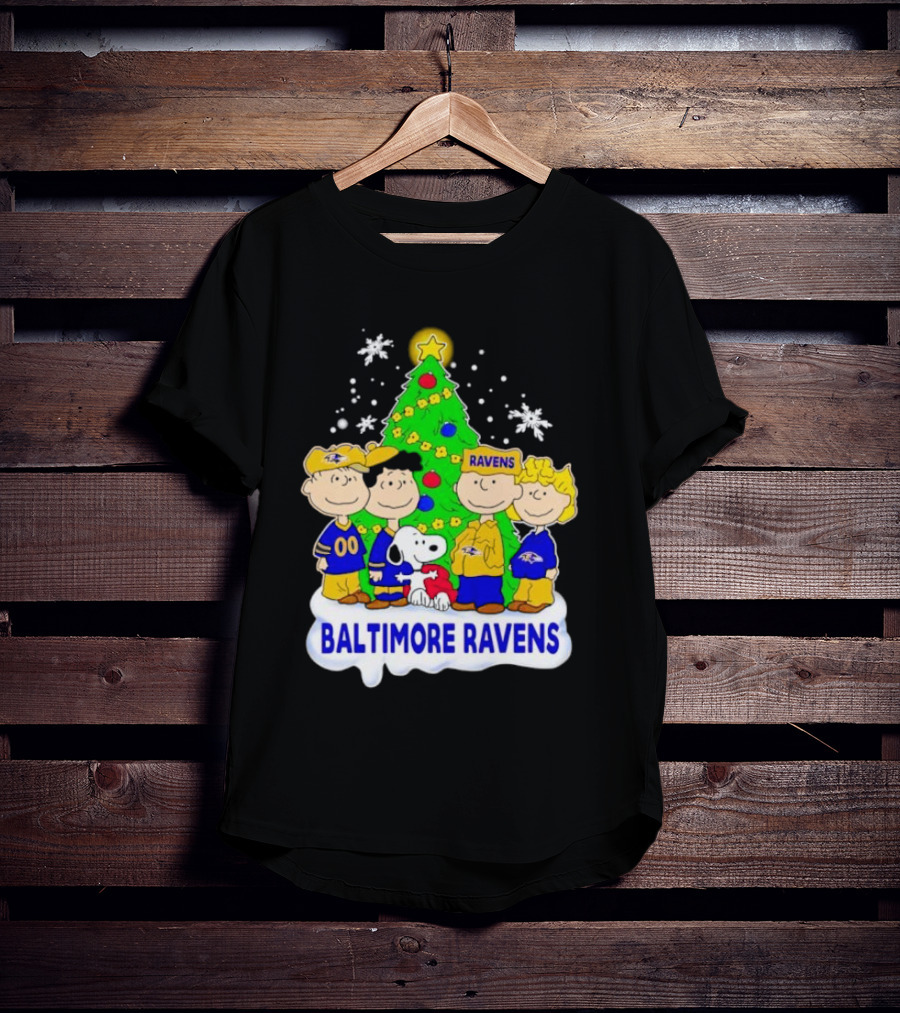 Baltimore Ravens Christmas Tree With Peanuts Characters T-Shirt
