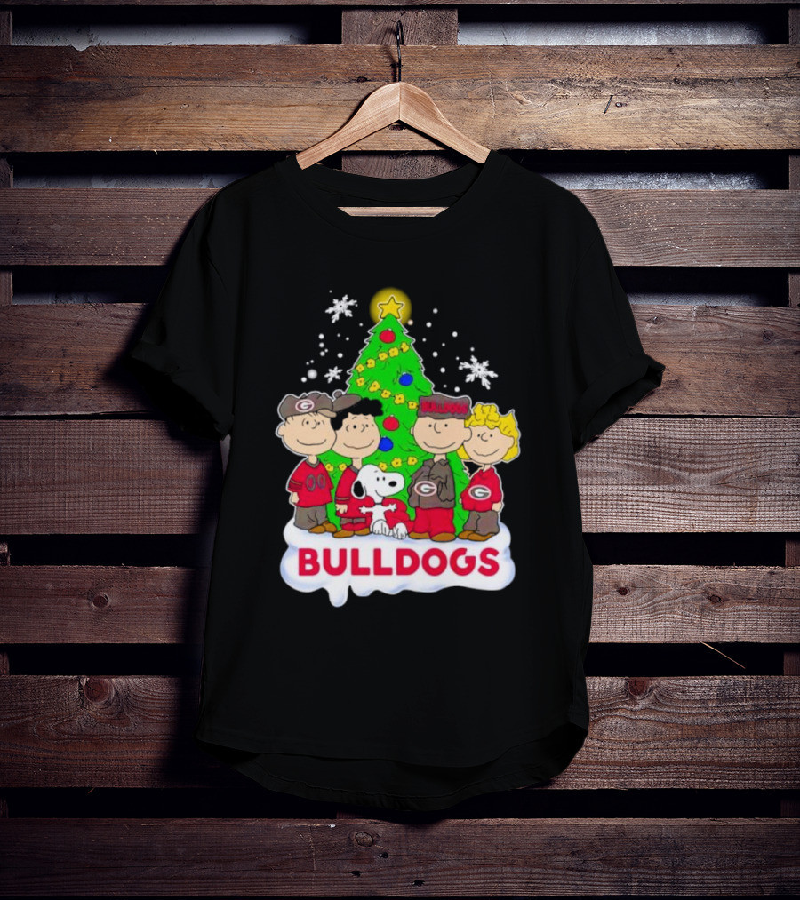 Peanuts Characters Georgia Bulldogs Christmas Tree Bulldogs T-Shirt