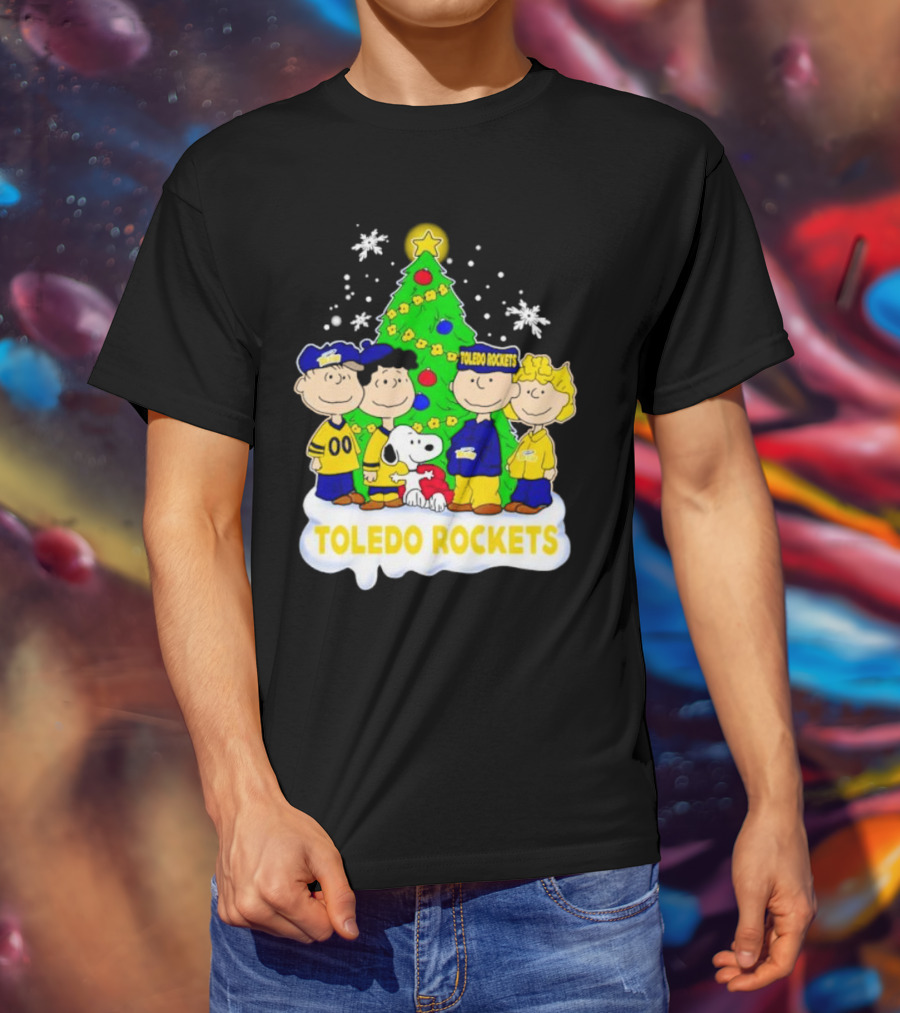 Peanuts Toledo Rockets Christmas Tree With Snoopy And Friends T-Shirt