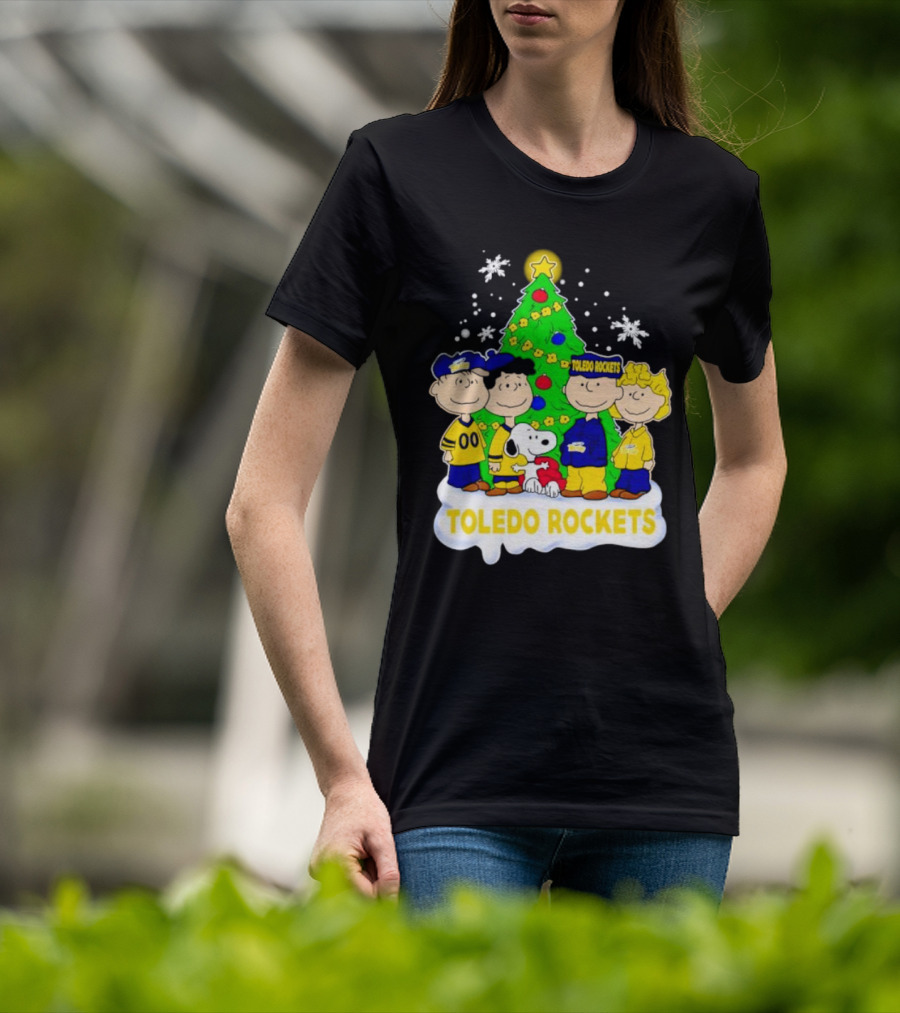 Peanuts Toledo Rockets Christmas Tree With Snoopy And Friends T-Shirt