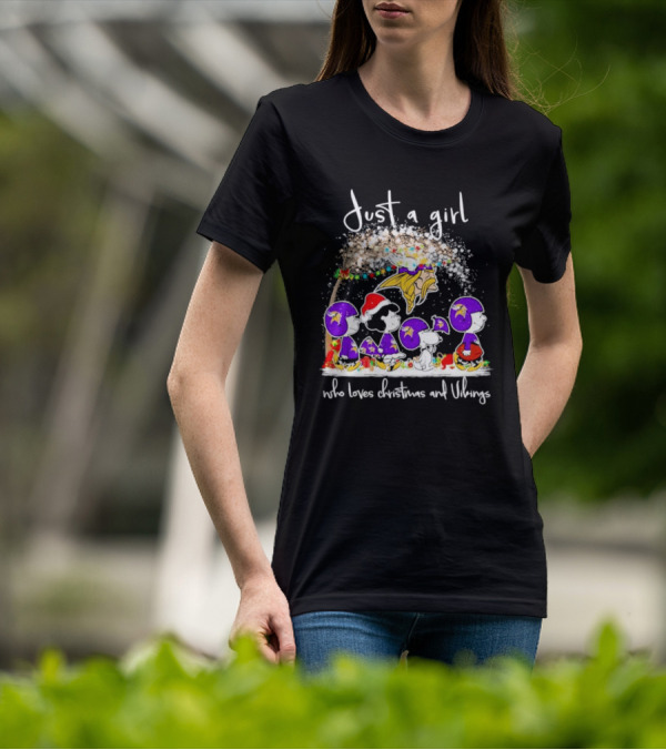 Just A Girl Who Loves Christmas And Vikings Peanuts T-Shirt