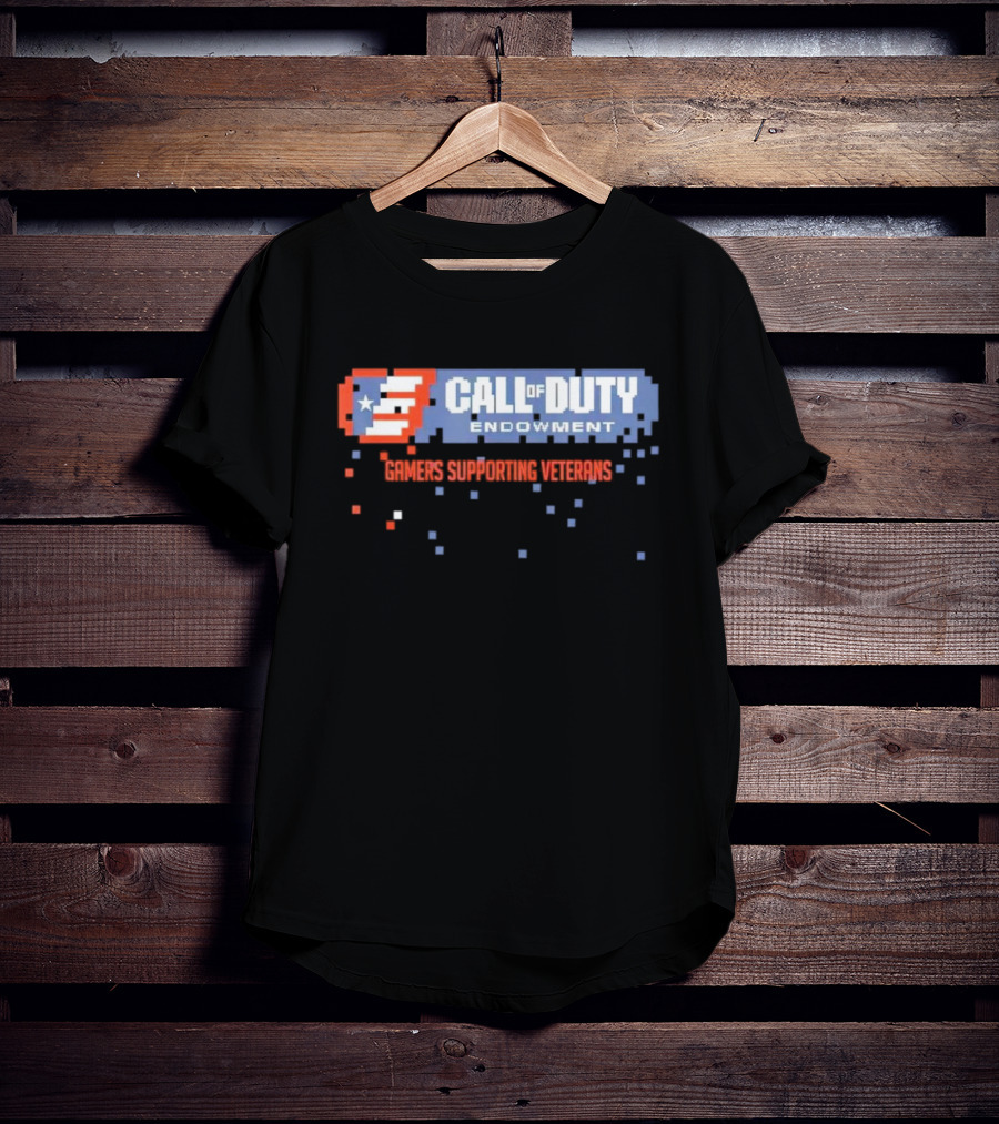 Call Of Duty Endowment Gamers Supporting Veterans Pixelated American Flag T-Shirt