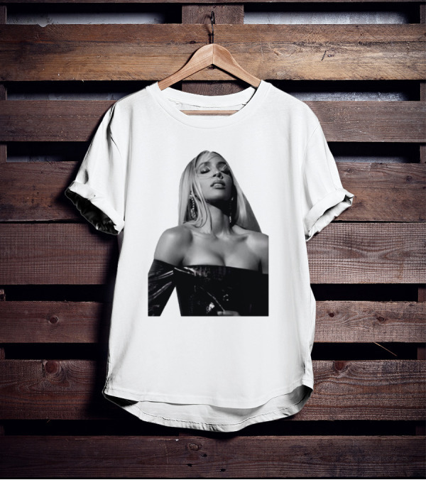 Kelly Rowland Krew Iconic Black And White Fashion Pose T-Shirt