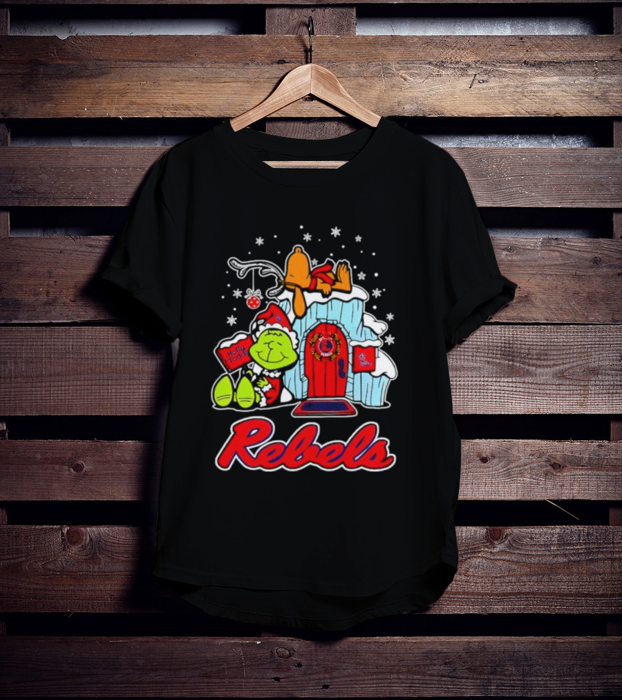 Peanuts Ole Miss Rebels Grinch Snoopy Merry Christmas T-Shirt