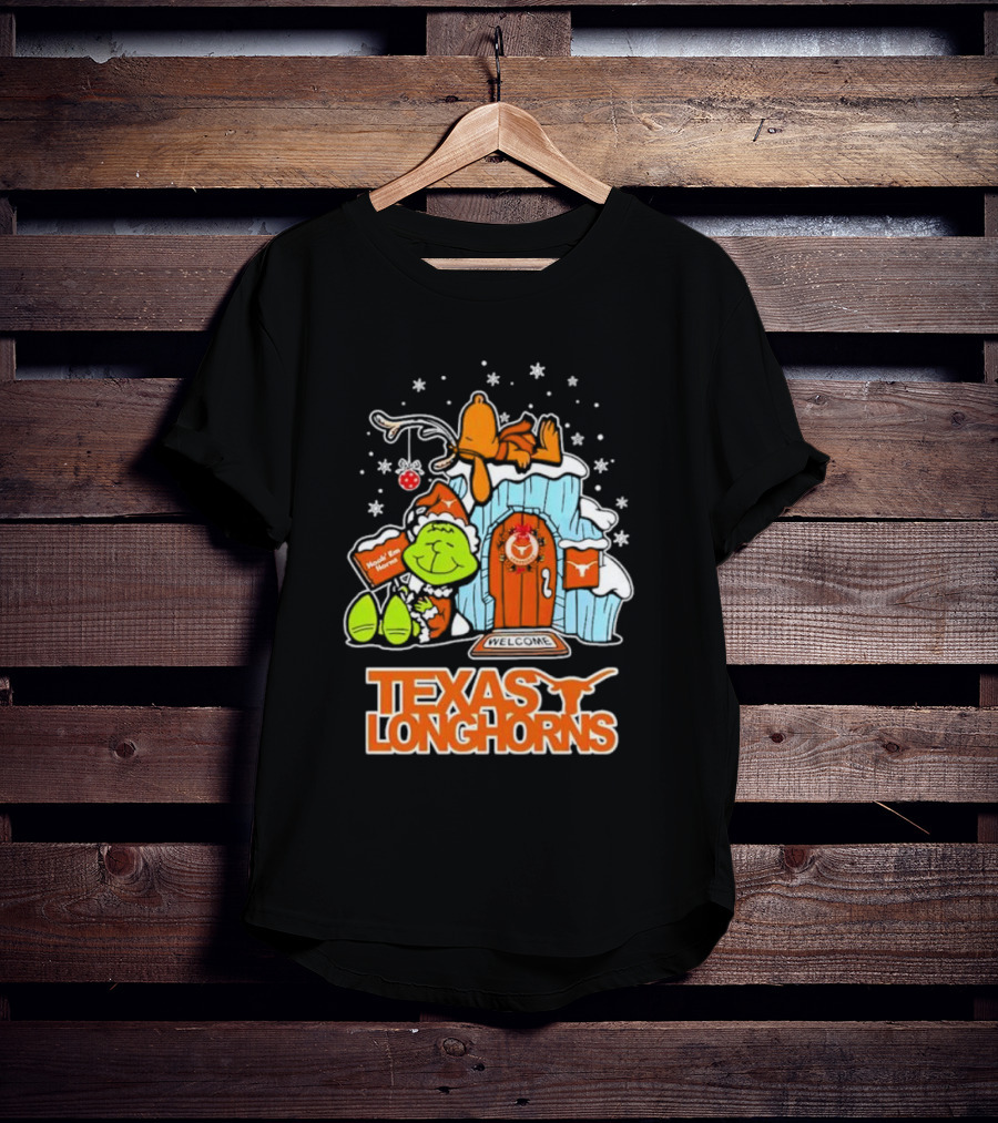 Peanuts Texas Longhorns Grinch Snoopy Merry Xmas Welcome T-Shirt