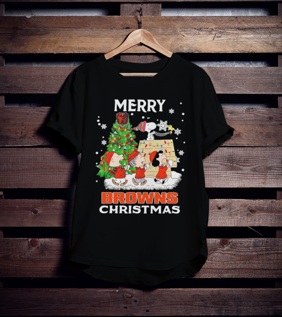 Peanuts Characters Merry Browns Christmas Cleveland Browns T-Shirt
