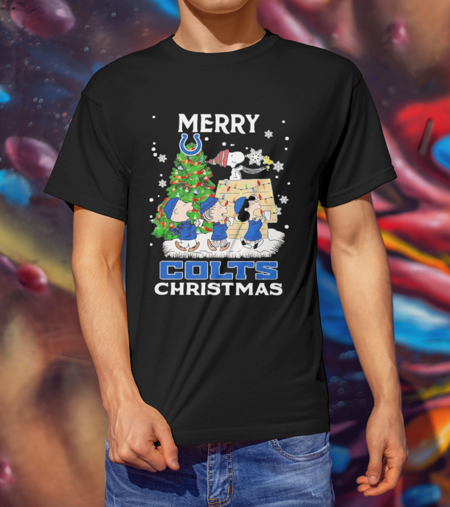Merry Christmas Peanuts Characters Indianapolis Colts T-Shirt