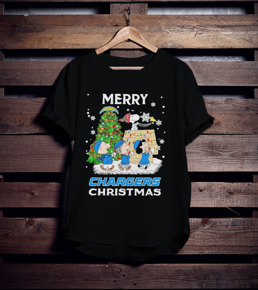 Merry Chargers Christmas Peanuts Characters T-Shirt