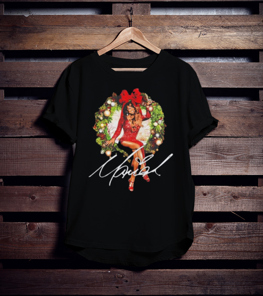 Mariah Carey Festive Holiday Wreath Bow Signature T-Shirt