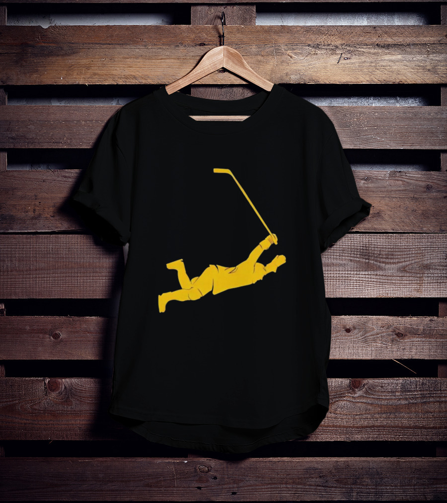 Bobby Orr Flying Hockey T-Shirt