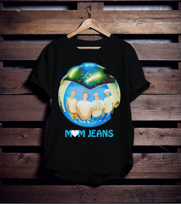 Mom Jeans Heart Raiders Orb Photo T-Shirt