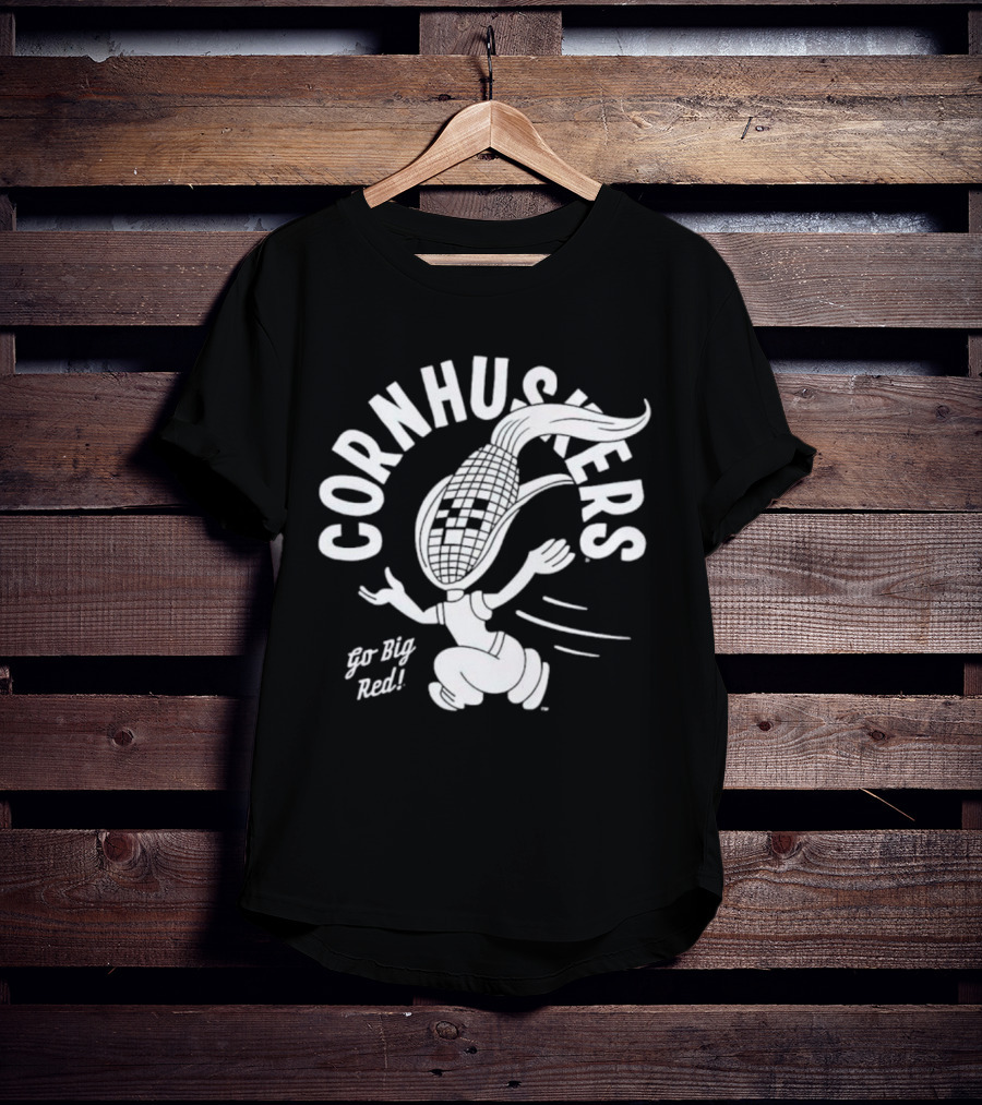 Cornhuskers Go Big Red Retro Mascot Character T-Shirt
