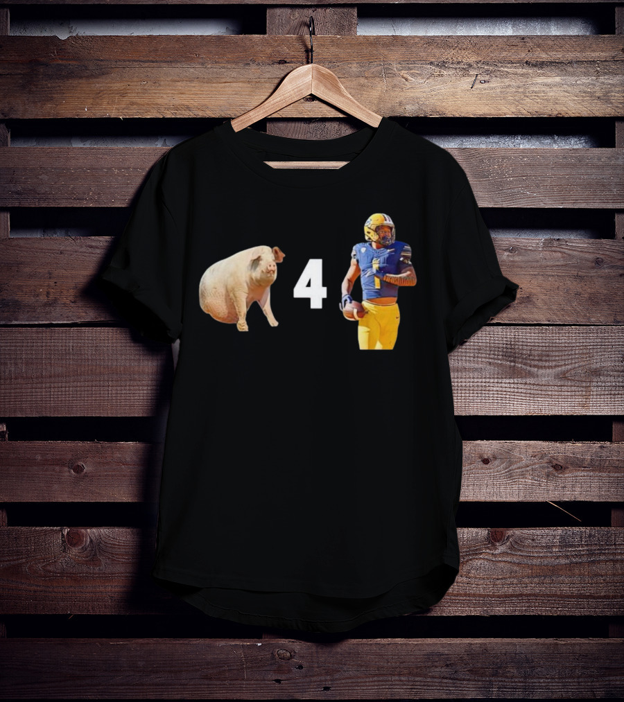 Hogs 4 Ott Heisman Football Player Pig Image T-Shirt