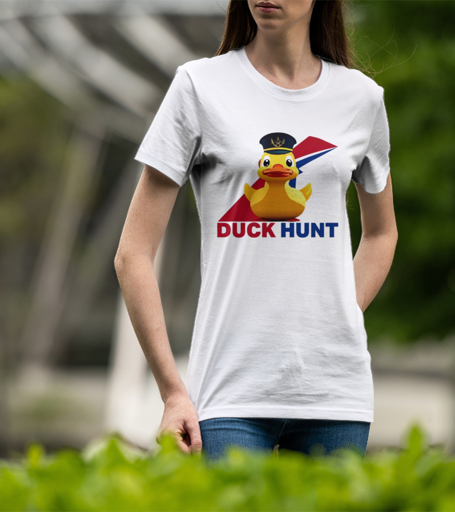Cruising Duck Hunt Captain Rubber Duck Navy T-Shirt