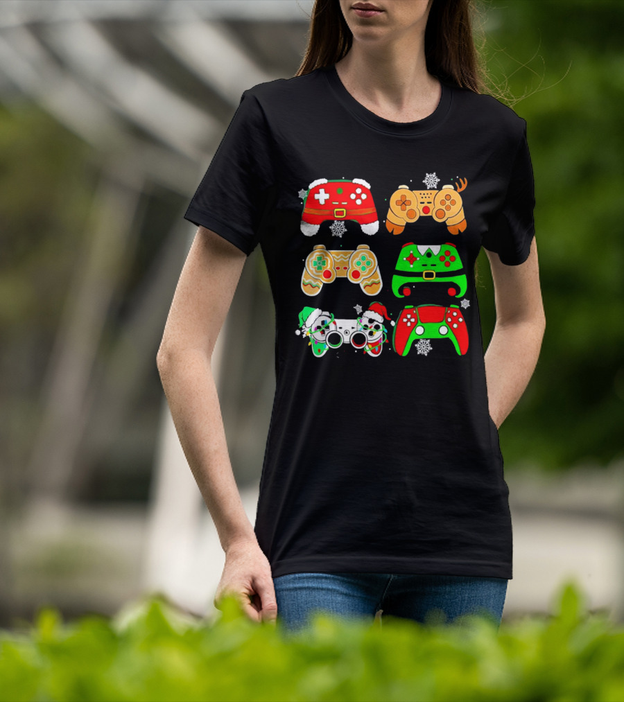 Santa Elf Gaming Controllers Christmas Gamer Holiday T-Shirt