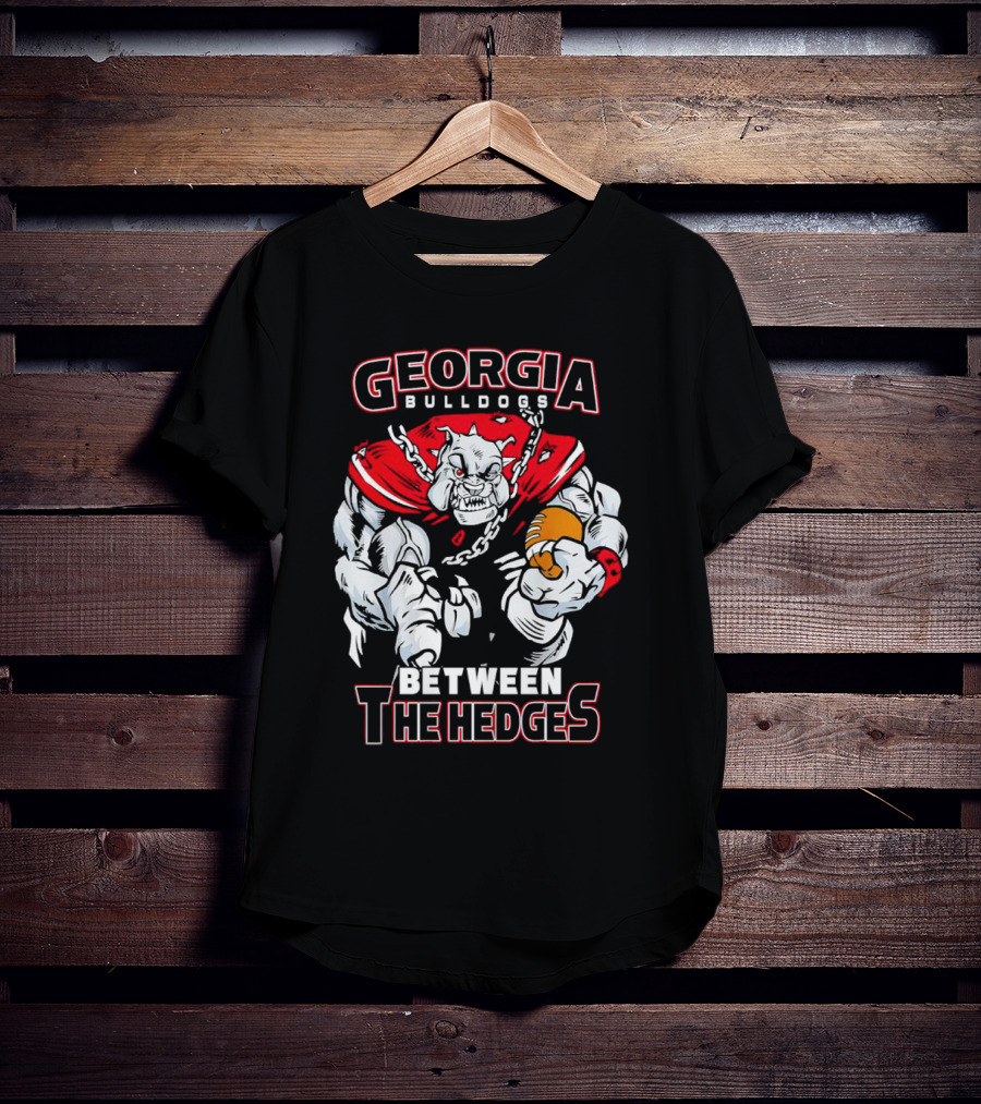 Georgia Bulldogs Between The Hedges Bulldogs Mascot Football T-Shirt