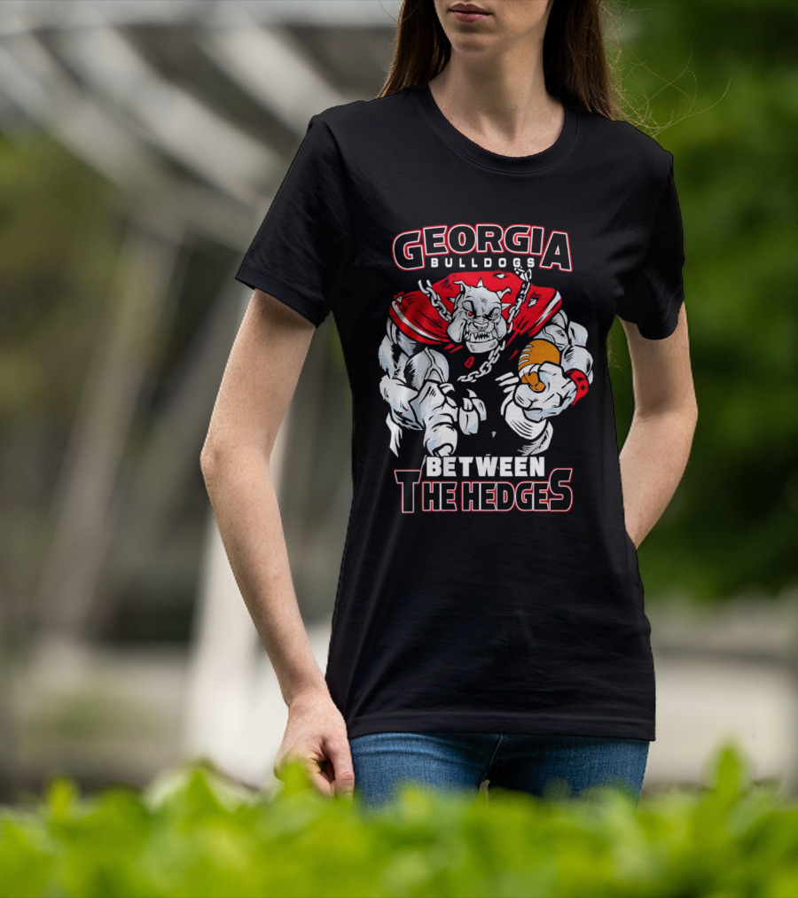 Georgia Bulldogs Between The Hedges Bulldogs Mascot Football T-Shirt