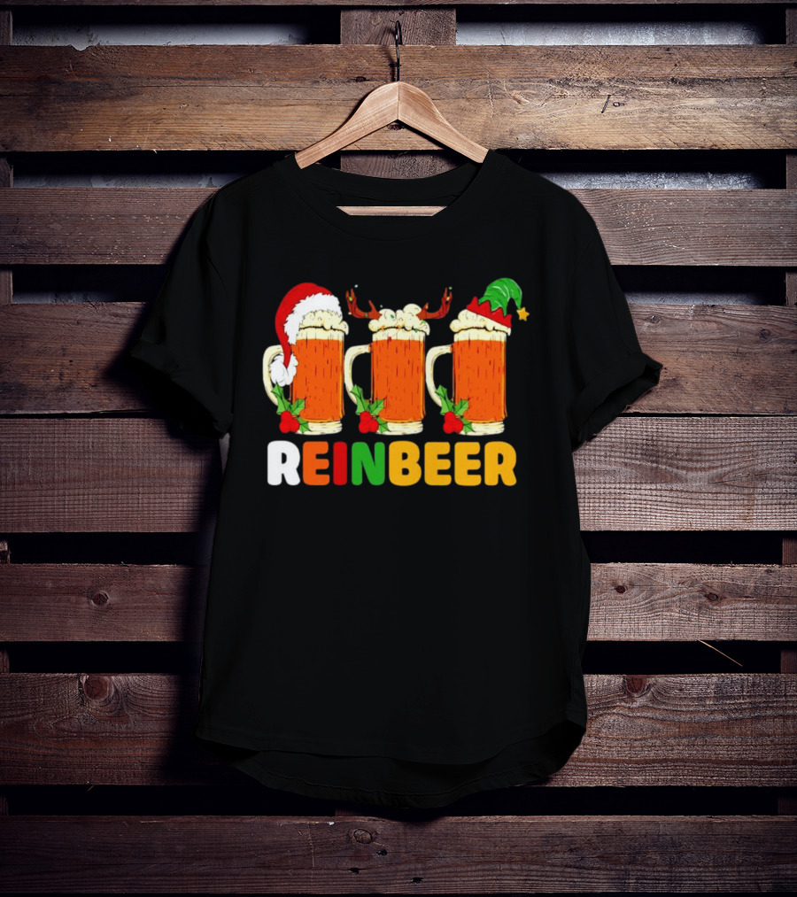 Reinbeer Merry Christmas Funny Beer Mugs With Santa And Elf Hats And Reindeer Antlers T-Shirt