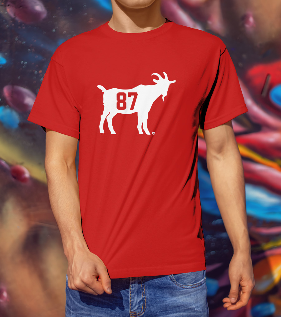 Travis Kelce GOAT 87 Football Legend T-Shirt