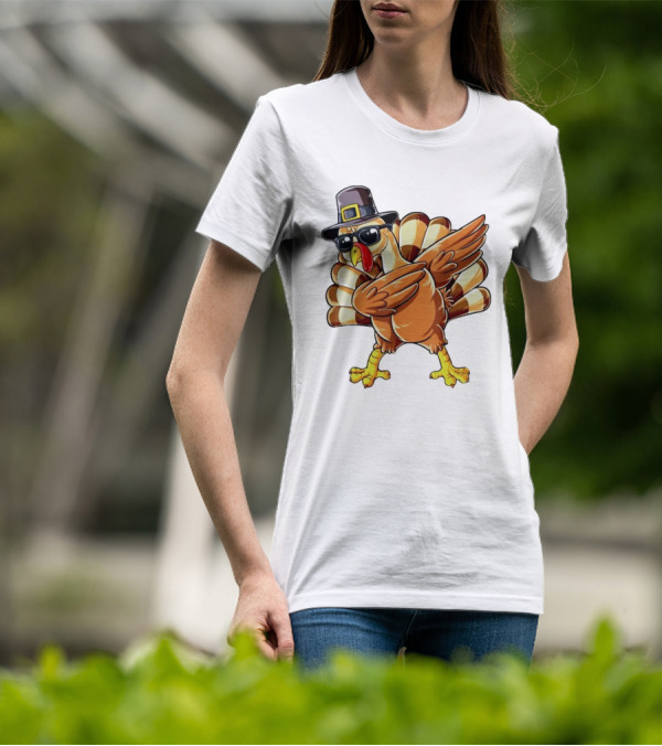 Thanksgiving Turkey Dabbing With Pilgrim Hat And Sunglasses T-Shirt