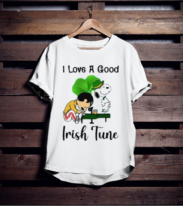 I Love A Good Irish Tune St Patrick Day Snoopy Piano Shamrock T-Shirt