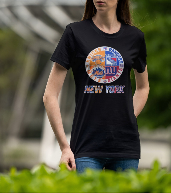 Knicks Rangers Mets Giants New York Proud Fan T-Shirt