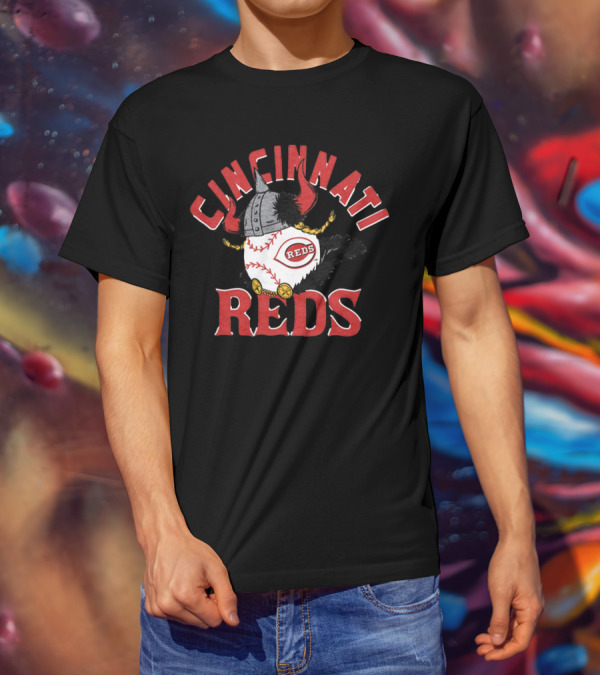 Cincinnati Reds Viking Baseball Helmet And Horns T-Shirt