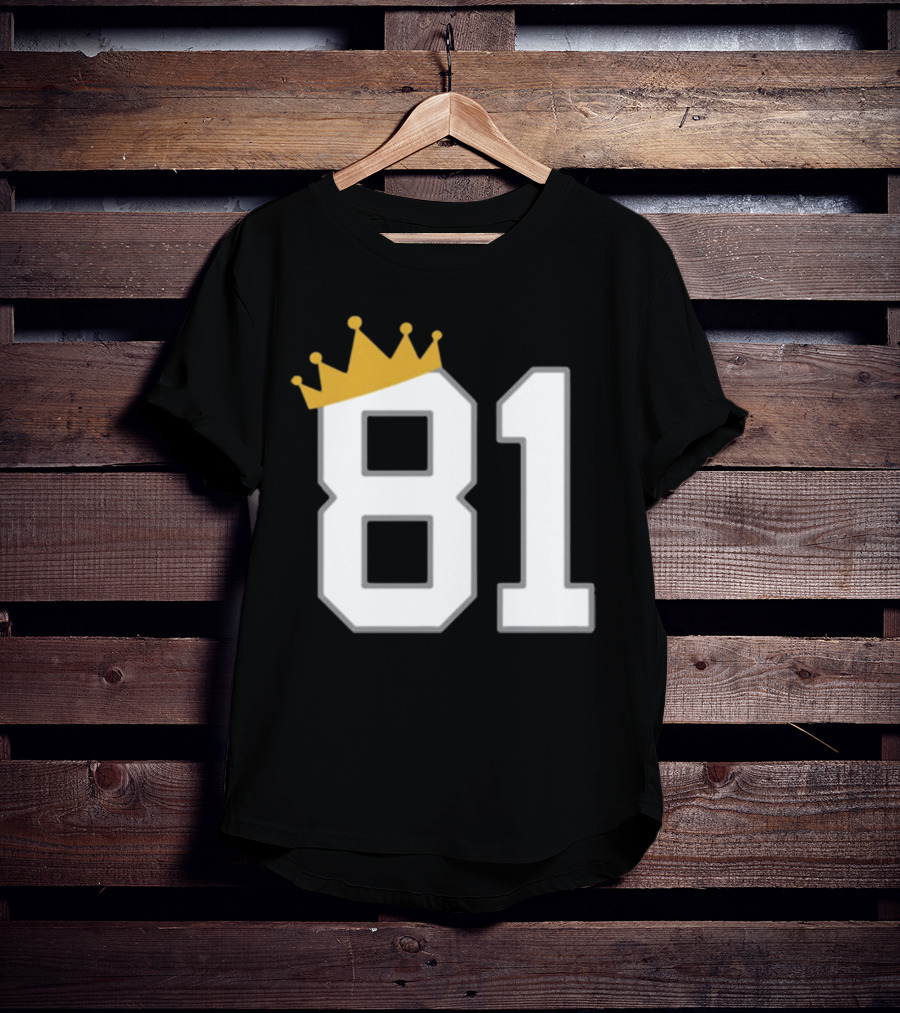 Luis Gil 81 King Iconic Number T-Shirt