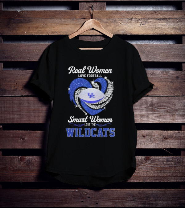 Real Women Love Football Smart Women Love The Wildcats UK Diamond Heart T-Shirt