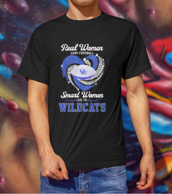 Real Women Love Football Smart Women Love The Wildcats UK Diamond Heart T-Shirt