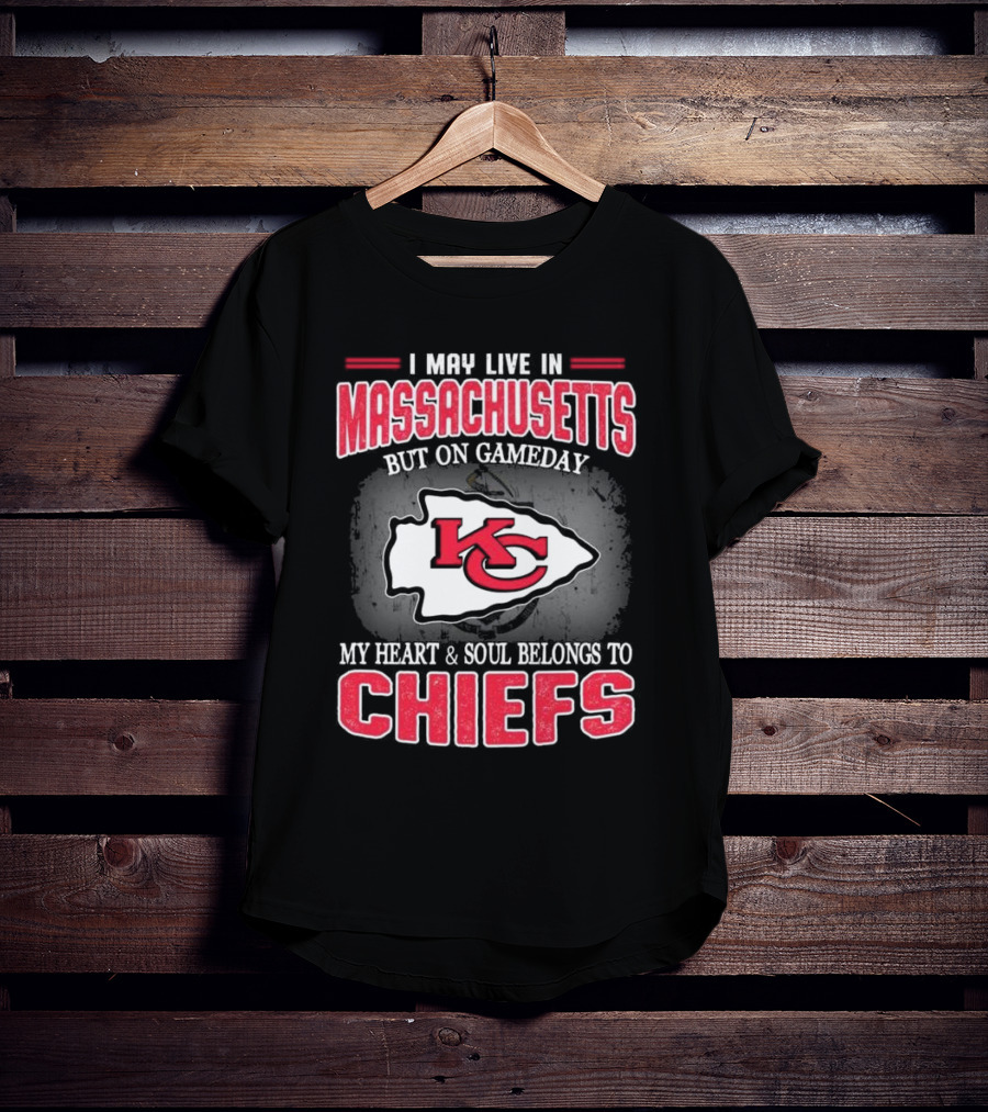 Massachusetts Resident Gameday Loyalty Kansas City Chiefs Heart And Soul T-Shirt