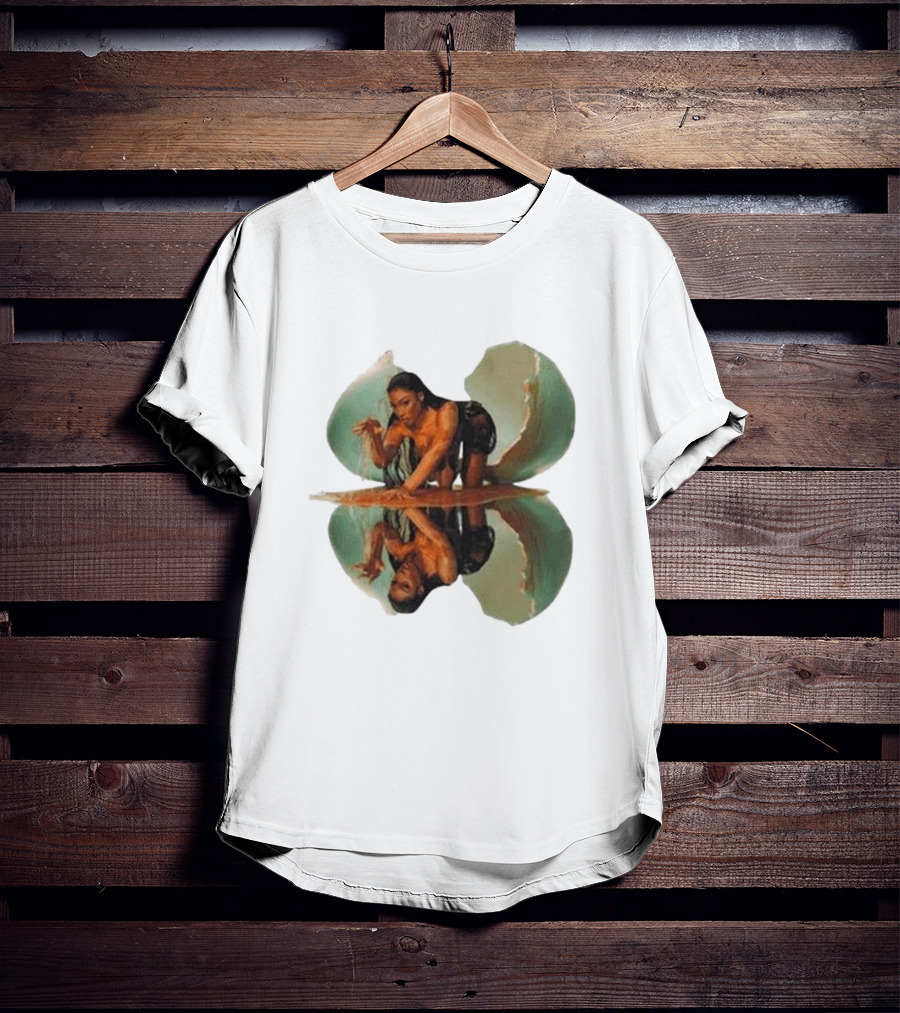 Megantheestallion Megan Sand Hatching Reflection Image T-Shirt