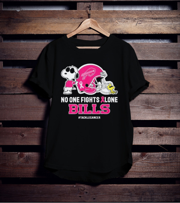 Snoopy And Woodstock No One Fights Alone Buffalo Bills #TackleCancer T-Shirt