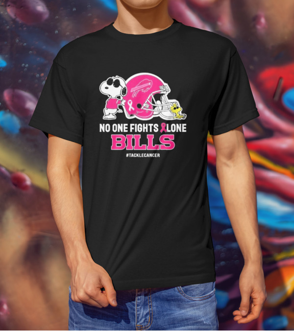 Snoopy And Woodstock No One Fights Alone Buffalo Bills #TackleCancer T-Shirt