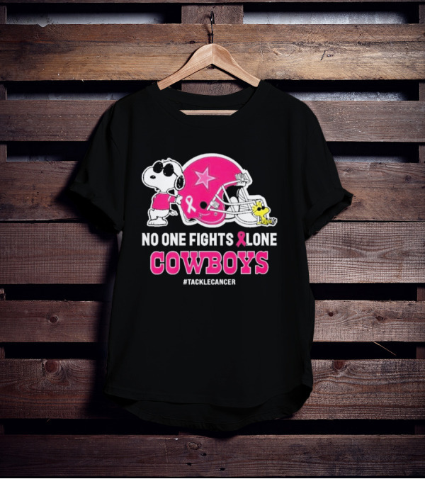 Snoopy And Woodstock No One Fights Alone Cowboys #TackleCancer T-Shirt
