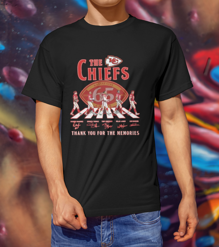 The Kansas City Chiefs 65 Years Thank You For The Memories Patrick Mahomes Derrick Thomas Tony Gonzalez Willie Lanier Len Dawson Abbey Road Signatures T-Shirt