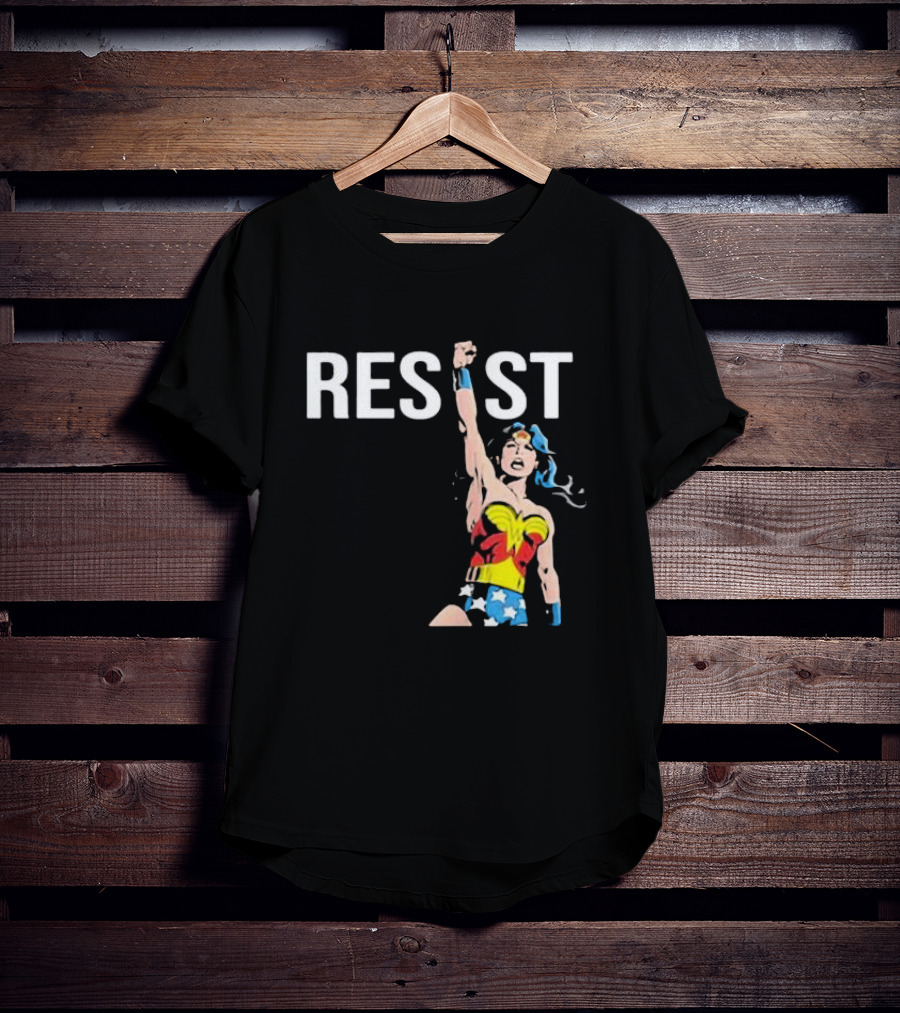 Wonder Woman Resist Power Iconic Fist Uplift T-Shirt
