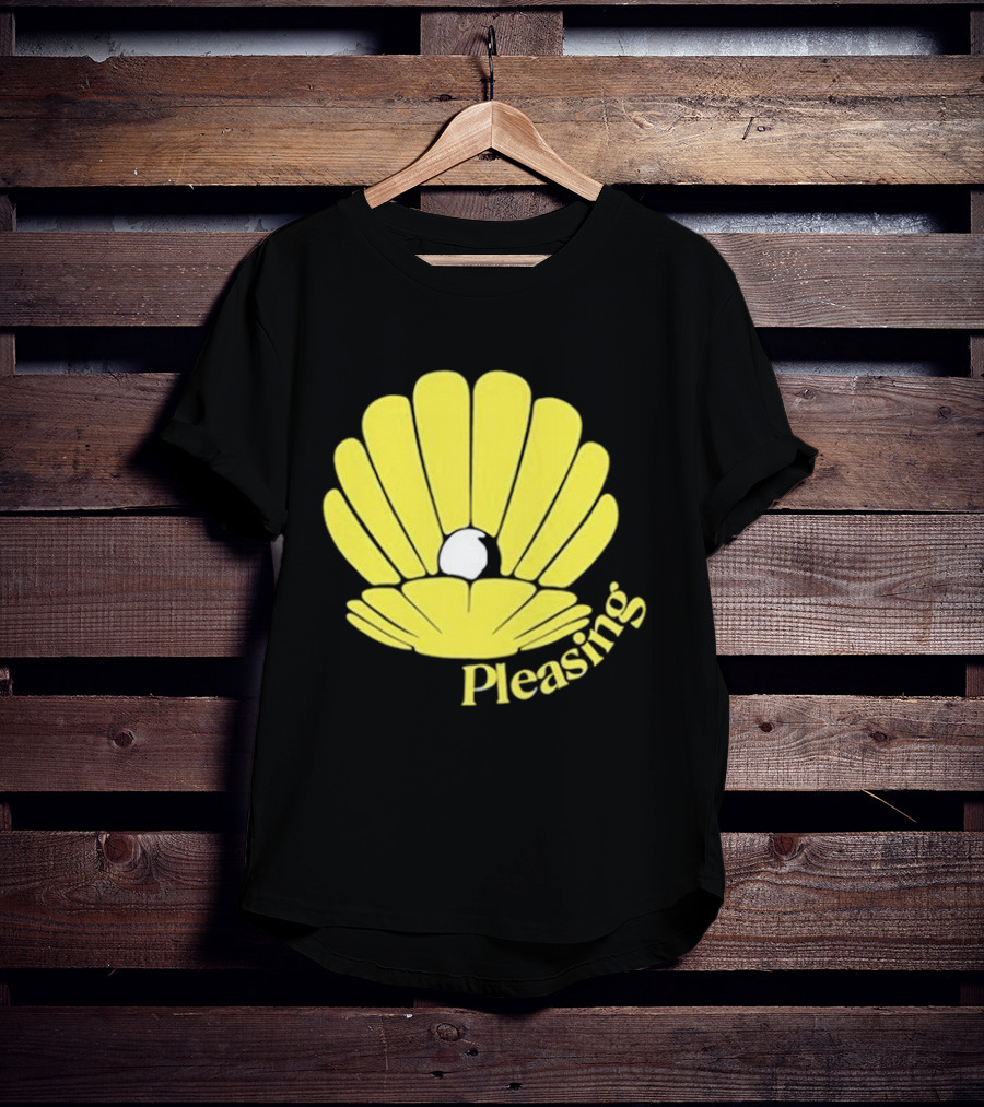 Pleasing Clam Yellow Shell With Pearl T-Shirt