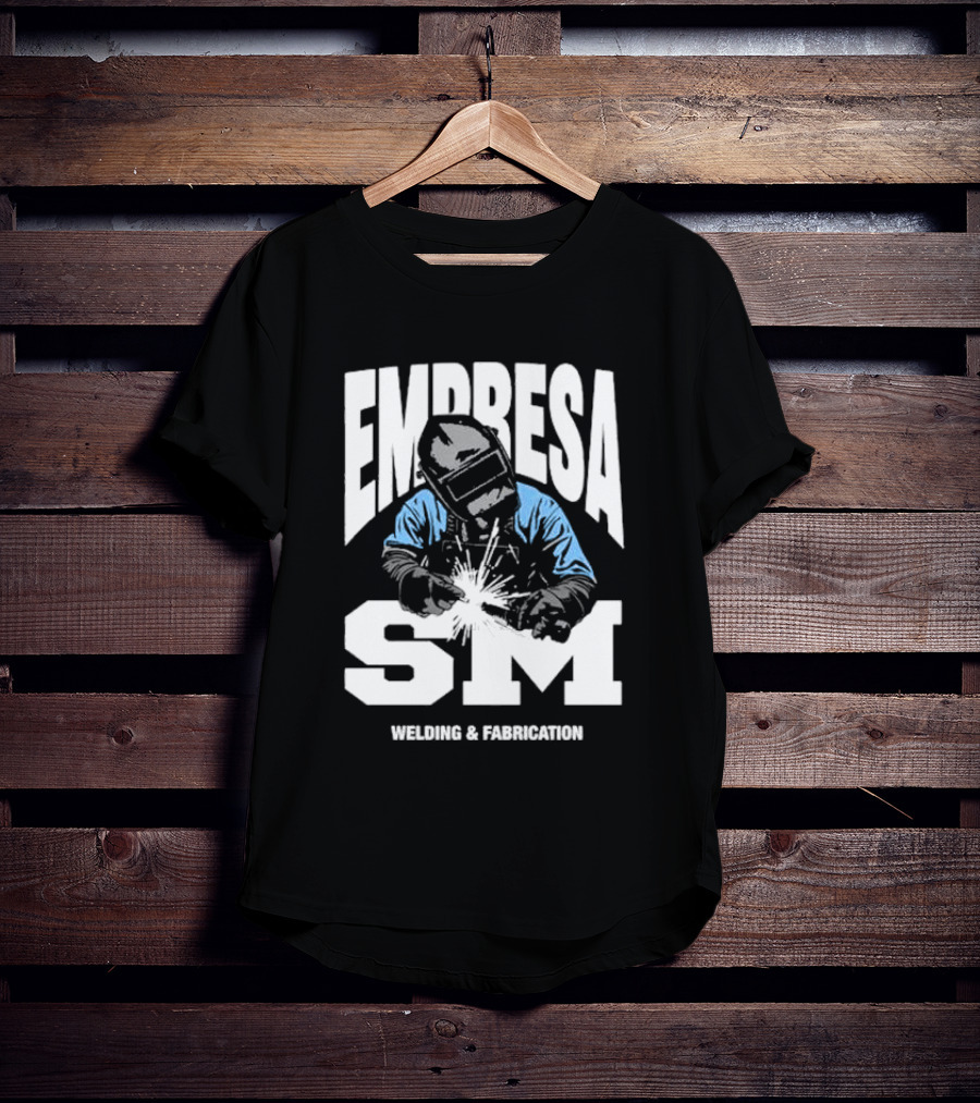 EMPRESA SM Welding And Fabrication Welder Iconic T-Shirt