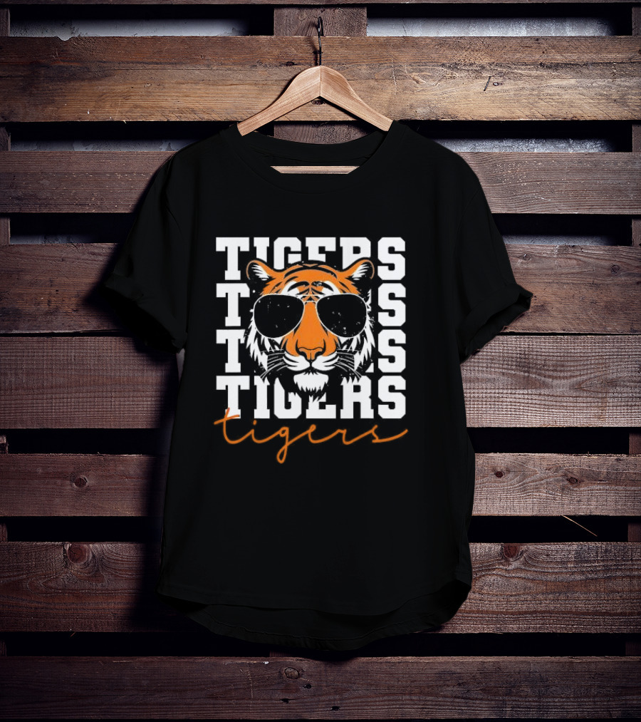 Tigers Sunglasses Cool Athletic T-Shirt