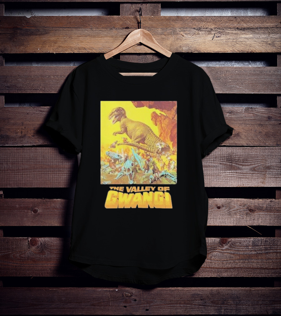 The Valley Of Gwangi Dinosaur Adventure Scene T-Shirt
