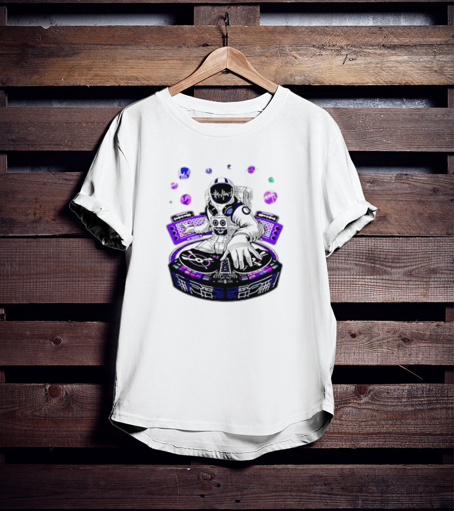 Astronaut Psychedelic DJ Psytrance Techno EDM Festival Space Music Bubbles T-Shirt
