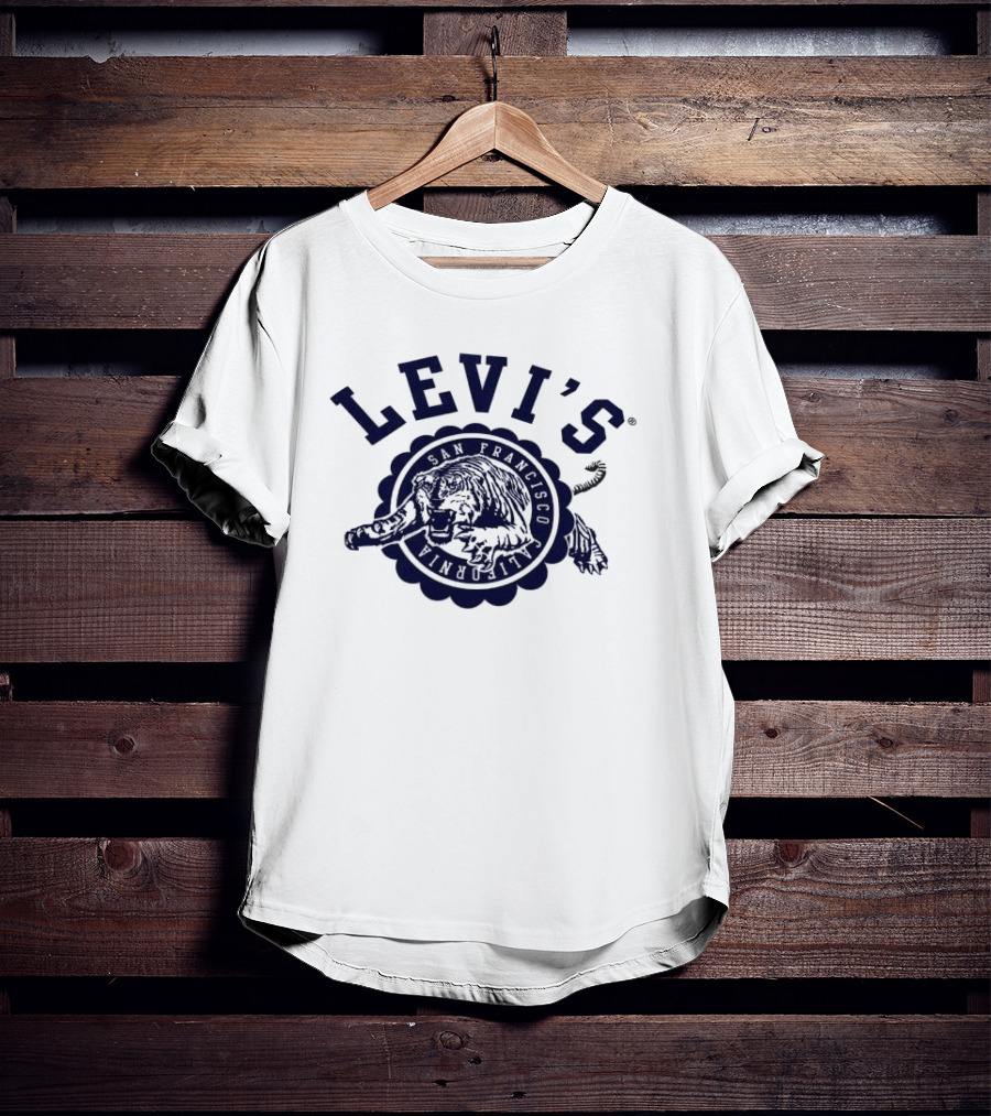 LEVI'S San Francisco California Tiger Badge T-Shirt
