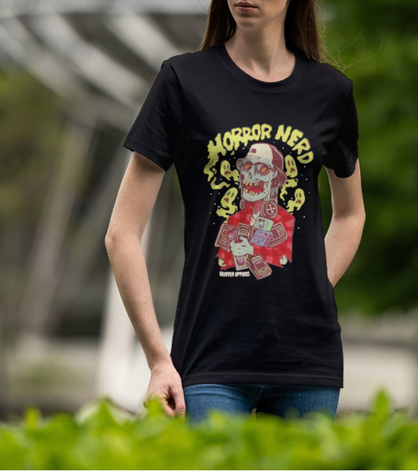 Horror Nerd Zombie Holding Comics Murder T-Shirt