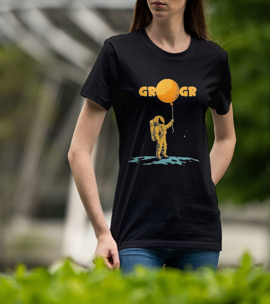 Aj Writes Crypto Get Rich Or Get Rekt Astronaut Holding Orange Moon Balloon T-Shirt