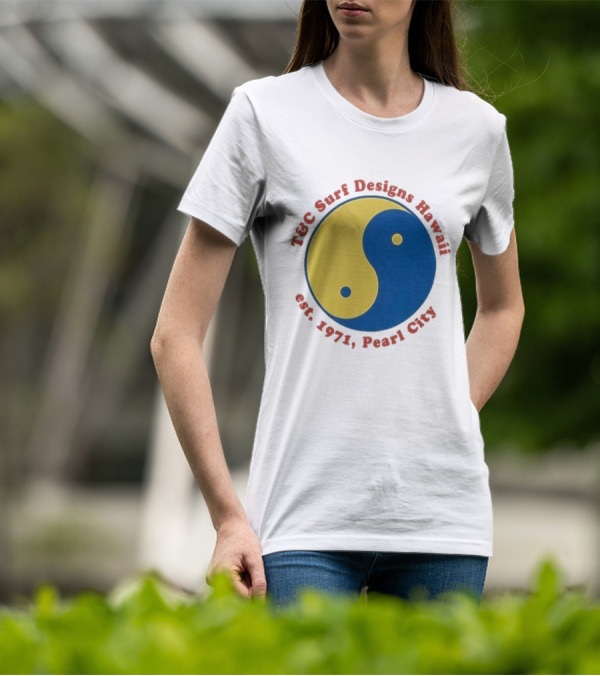 T&C Surf Designs Hawaii Est 1971 Pearl City Yin Yang T-Shirt