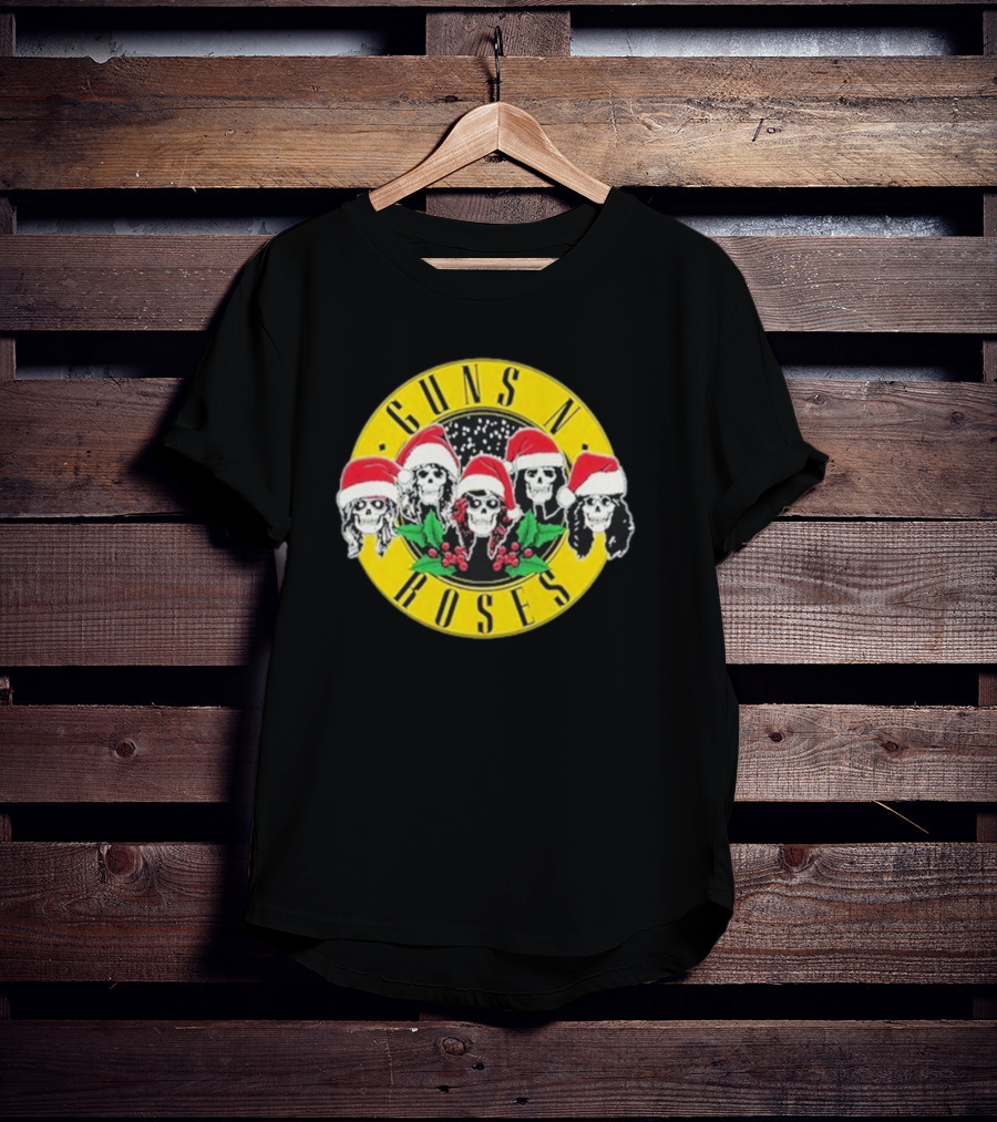 Guns N’ Roses Christmas Skulls Santa Hats T-Shirt